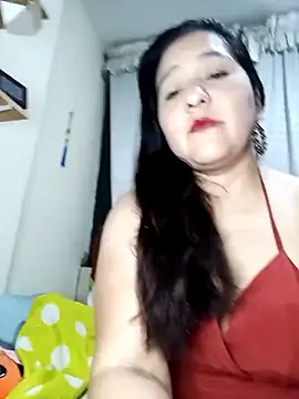 Snapshot of Gatubela212 chatting on 02-14-26, 05:04 Gatubela212 online show from 02-14-26, 05:04