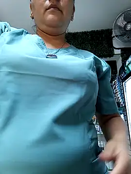 Snapshot of Gatubela212 chatting on 04-05-26, 10:07 Gatubela212 online show from 04-05-26, 10:07