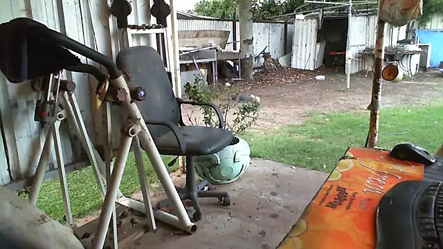 Snapshot of herbie010666 chatting on 02-21-25, 08:29 herbie010666 online show from 02-21-25, 08:29