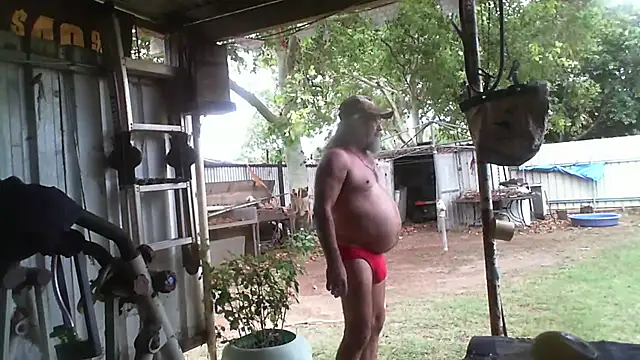 Snapshot of herbie010666 chatting on 11-24-25, 04:34 herbie010666 online show from 11-24-25, 04:34