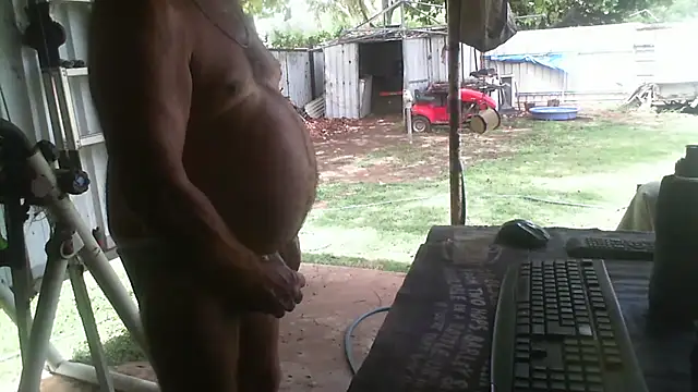 Snapshot of herbie010666 chatting on 12-22-25, 03:58 herbie010666 online show from 12-22-25, 03:58