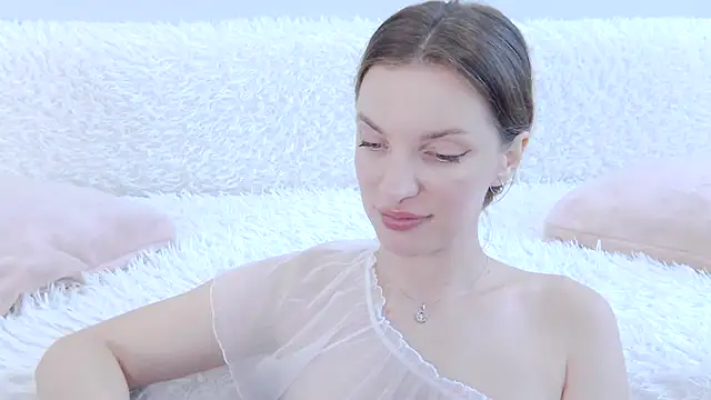 Beauty Alex online show from 07-31-26, 04:12