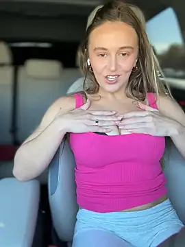 lunagirl13 online show from 09-16-25, 05:03