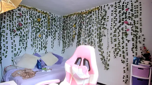 violeta milleer online show from 11-27-25, 05:37