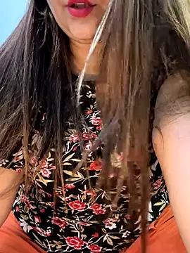 Snapshot of Preet_Kaur_69 chatting on 10-22-25, 04:29 Preet Kaur 69 online show from 10-22-25, 04:29