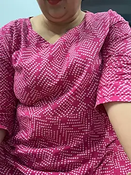 Snapshot of Preet_Kaur_69 chatting on 11-02-25, 09:55 Preet Kaur 69 online show from 11-02-25, 09:55