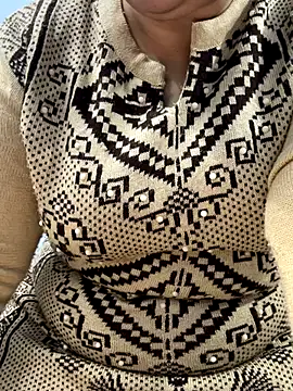 Snapshot of Preet_Kaur_69 chatting on 11-23-25, 10:15 Preet Kaur 69 online show from 11-23-25, 10:15