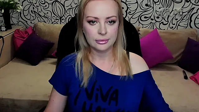 Hotdreamhere online show from 07-16-26, 03:56