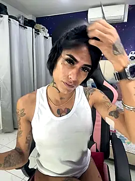 Snapshot of Nella_Dolls chatting on 09-27-25, 11:43 Nella Dolls online show from 09-27-25, 11:43