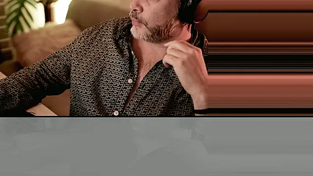 Sanders White online show from 01-31-25, 02:48