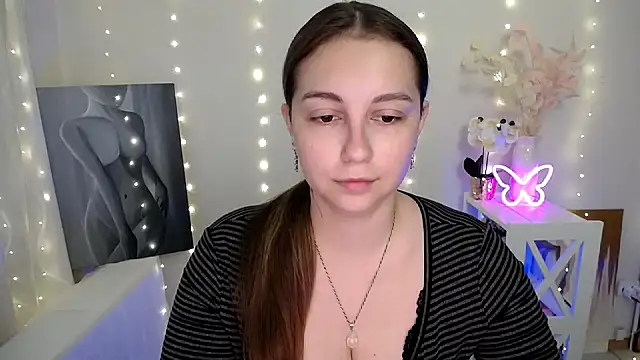 Snapshot of SweetPrincess_ chatting on 06-13-26, 05:27 SweetPrincess online show from 06-13-26, 05:27