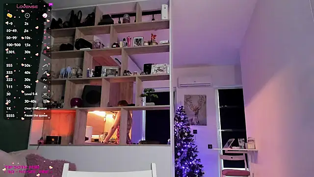 Snapshot of _alleyesonme_ chatting on 01-09-25, 02:07  alleyesonme  online show from 01-09-25, 02:07