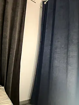 Snapshot of _alleyesonme_ chatting on 10-16-25, 04:30  alleyesonme  online show from 10-16-25, 04:30