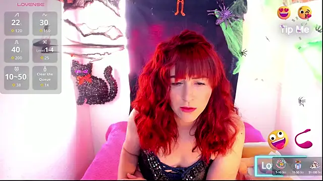 Hannaa32 online show from 10-15-25, 09:04