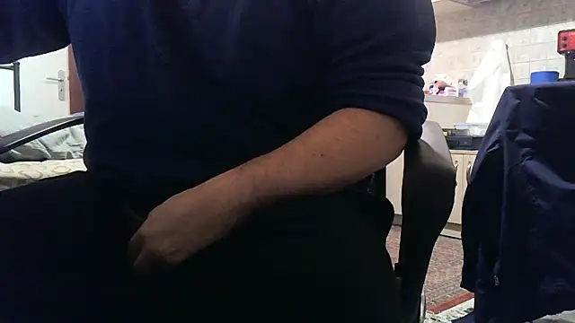 Snapshot of patrasdick94 chatting on 01-10-26, 04:53 patrasdick94 online show from 01-10-26, 04:53