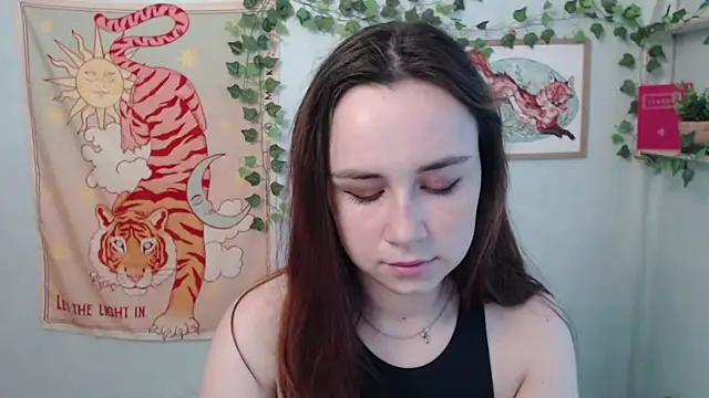 VeryVeryVeryShy  online show from 05-27-26, 05:48