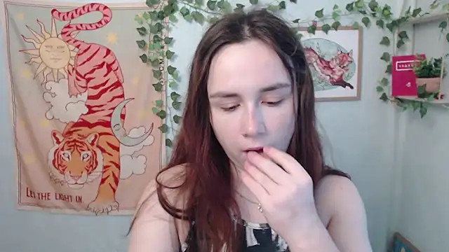 VeryVeryVeryShy  online show from 06-18-26, 05:41