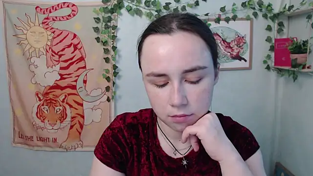 VeryVeryVeryShy  online show from 06-25-26, 05:34