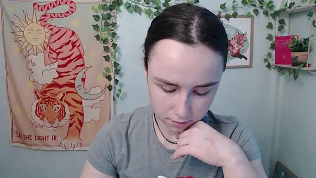 VeryVeryVeryShy  online show from 07-02-26, 05:35