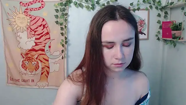 VeryVeryVeryShy  online show from 07-07-26, 06:47