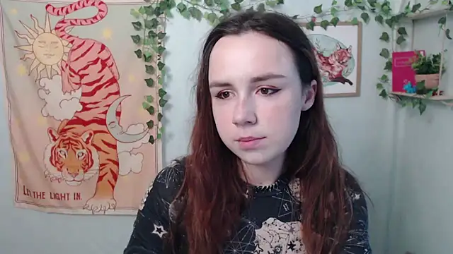 VeryVeryVeryShy  online show from 07-09-26, 05:55