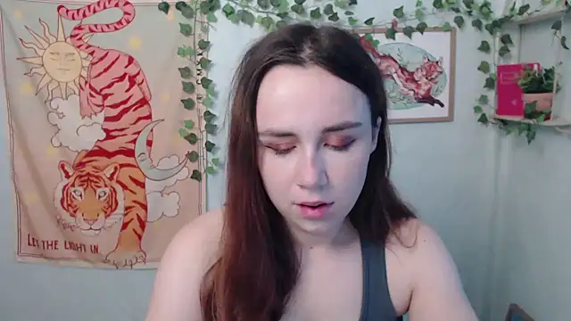 VeryVeryVeryShy  online show from 07-13-26, 05:54