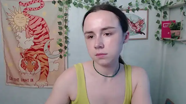 VeryVeryVeryShy  online show from 07-16-26, 05:24