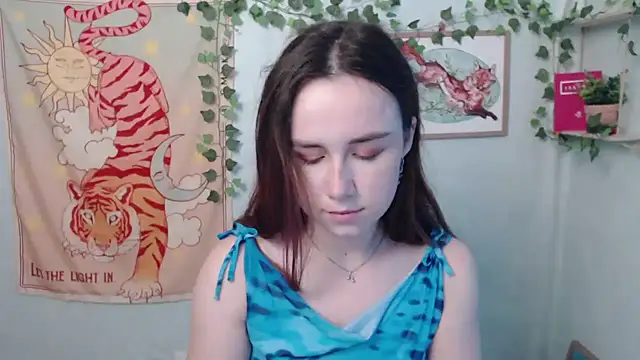 VeryVeryVeryShy  online show from 07-17-26, 05:47