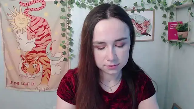 VeryVeryVeryShy  online show from 07-18-26, 05:44