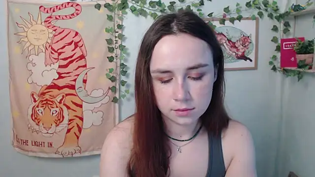 VeryVeryVeryShy  online show from 07-26-26, 05:48