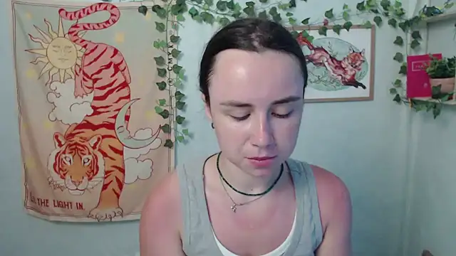 VeryVeryVeryShy  online show from 08-04-26, 05:54