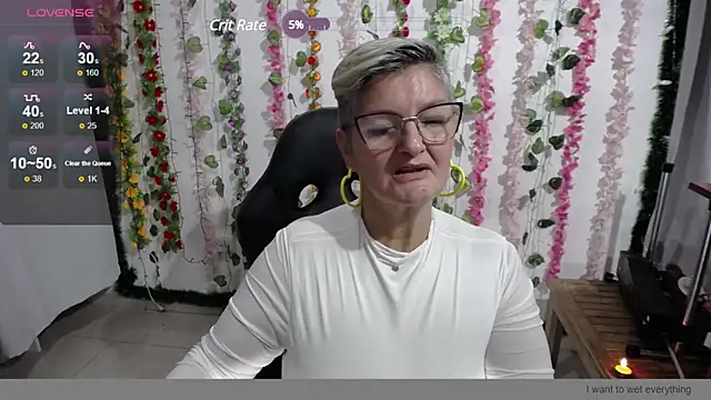 Snapshot of bety-cum2 chatting on 12-04-24, 12:58 bety-cum2 online show from 12-04-24, 12:58