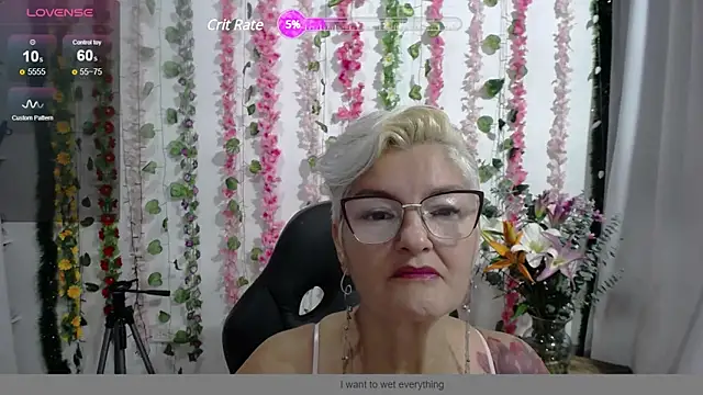 Snapshot of bety-cum2 chatting on 12-20-24, 09:54 bety-cum2 online show from 12-20-24, 09:54