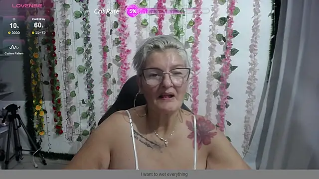 Snapshot of bety-cum2 chatting on 01-13-25, 09:52 bety-cum2 online show from 01-13-25, 09:52