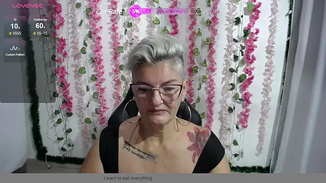 Snapshot of bety-cum2 chatting on 02-02-25, 09:08 bety-cum2 online show from 02-02-25, 09:08