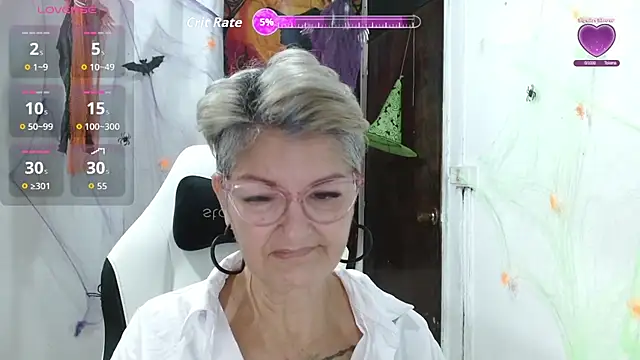 Snapshot of bety-cum2 chatting on 10-15-25, 11:21 bety-cum2 online show from 10-15-25, 11:21