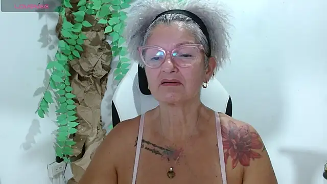 bety-cum2 online show from 04-22-26, 11:50