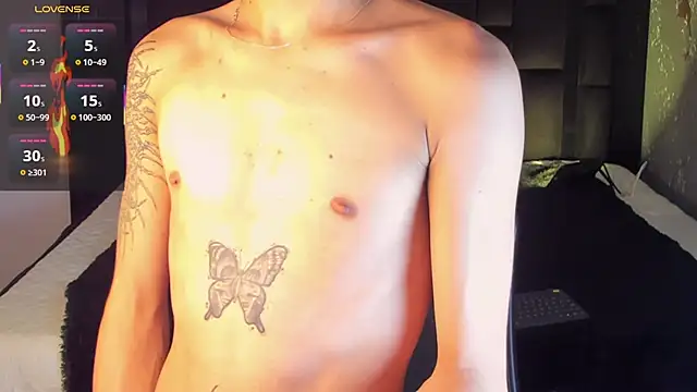 Snapshot of AndyWiilliams chatting on 11-12-25, 09:25 AndyWiilliams online show from 11-12-25, 09:25