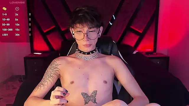 Snapshot of AndyWiilliams chatting on 03-03-26, 09:21 AndyWiilliams online show from 03-03-26, 09:21