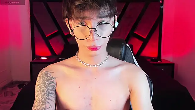 Snapshot of AndyWiilliams chatting on 03-04-26, 09:54 AndyWiilliams online show from 03-04-26, 09:54