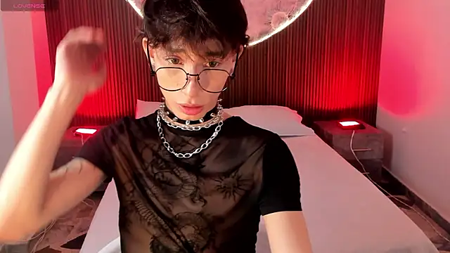 Snapshot of AndyWiilliams chatting on 03-06-26, 10:17 AndyWiilliams online show from 03-06-26, 10:17