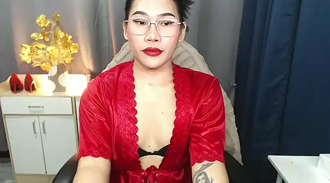 Ur Fantastic Lina online show from 02-01-25, 12:47