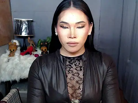 Ur Fantastic Lina online show from 03-19-26, 02:54