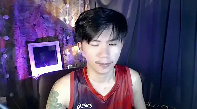 Snapshot of Sexy_Handsome_Drex chatting on 12-09-24, 08:11 Sexy Handsome Drex online show from 12-09-24, 08:11