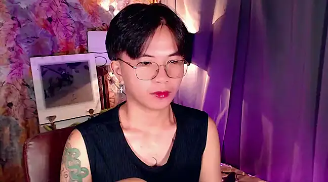 Snapshot of Sexy_Handsome_Drex chatting on 01-04-25, 11:43 Sexy Handsome Drex online show from 01-04-25, 11:43