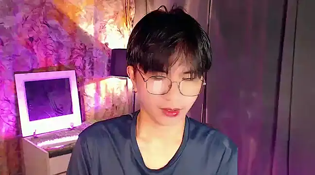 Snapshot of Sexy_Handsome_Drex chatting on 01-23-25, 08:36 Sexy Handsome Drex online show from 01-23-25, 08:36