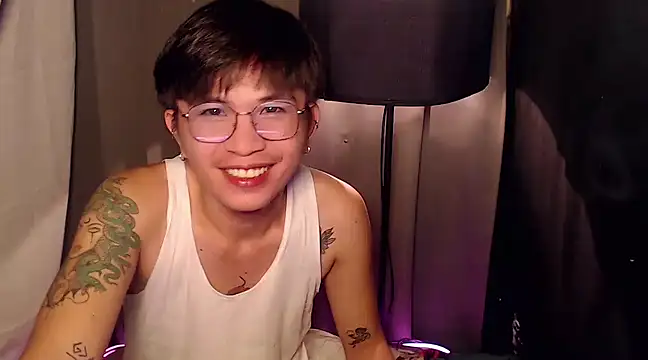 Snapshot of Sexy_Handsome_Drex chatting on 03-02-25, 12:32 Sexy Handsome Drex online show from 03-02-25, 12:32