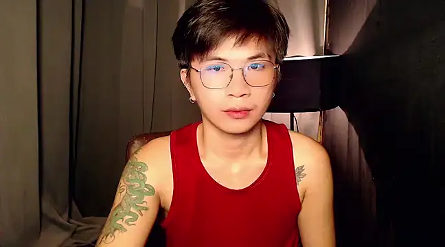 Snapshot of Sexy_Handsome_Drex chatting on 03-10-25, 08:37 Sexy Handsome Drex online show from 03-10-25, 08:37