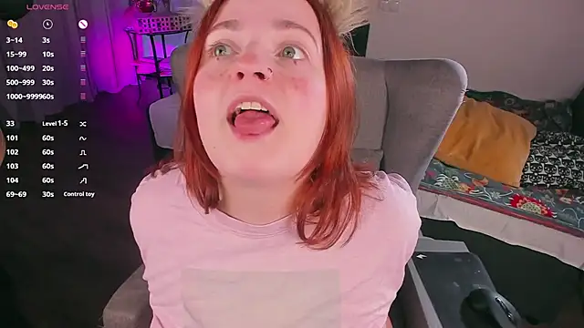 Snapshot of Alice_CutePerv chatting on 12-22-24, 06:37 Alice CutePerv online show from 12-22-24, 06:37