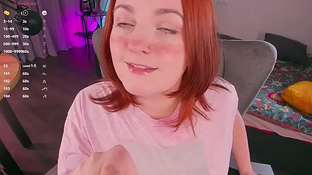 Snapshot of Alice_CutePerv chatting on 02-09-25, 01:25 Alice CutePerv online show from 02-09-25, 01:25